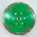 Diamond triangular wave saw blade